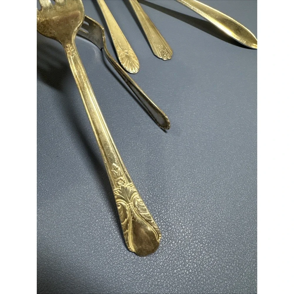 VTG Lot 5 Mixed Silverplate Spoons Forks Flatware Silver Plate CRAFT Jewelry MKR
